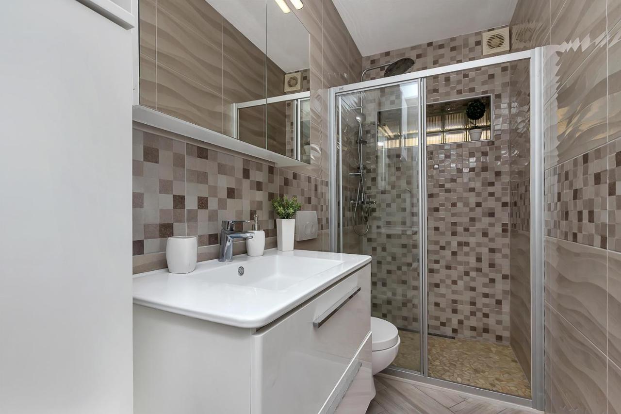 Apartment Rita Макарска Екстериор снимка